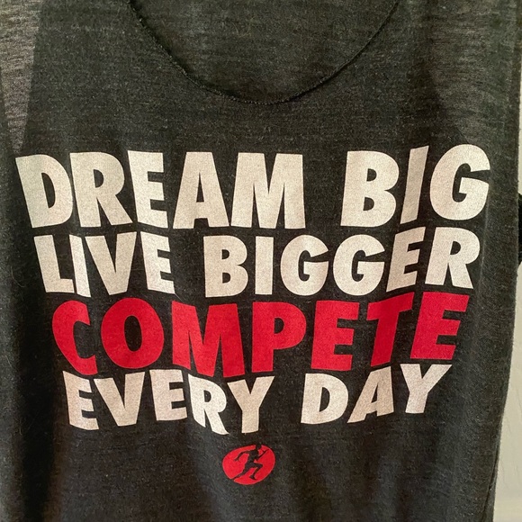 Gray Workout Tank Top size M - Picture 5 of 6